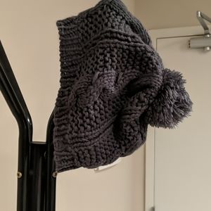 Charcoal knit cap
